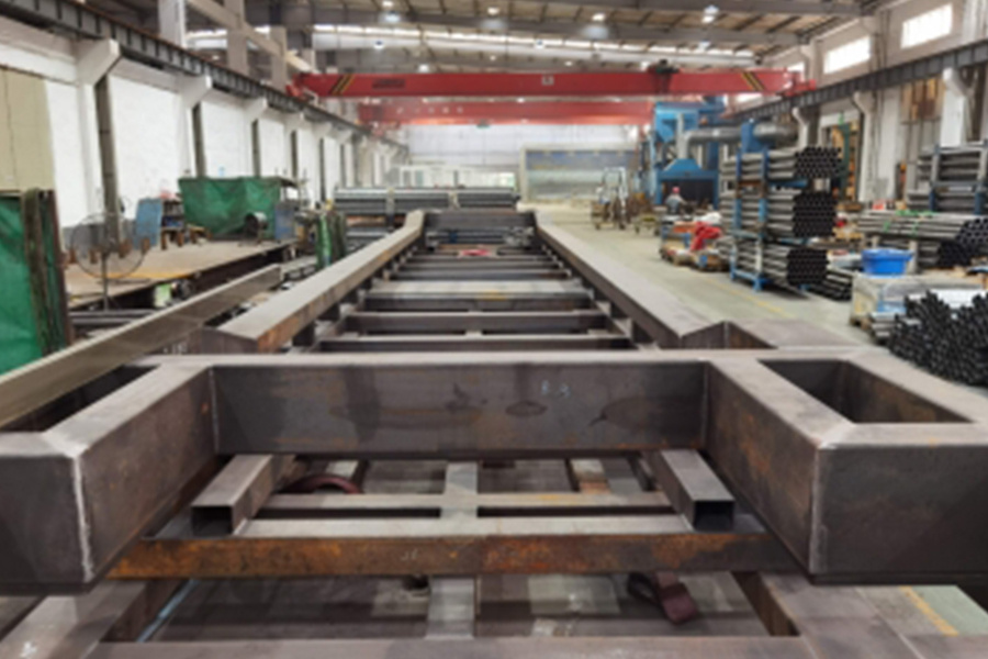 Täydellinen laitevalmistus ja räätälöinti